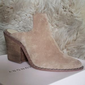 Chinese laundry suede mules